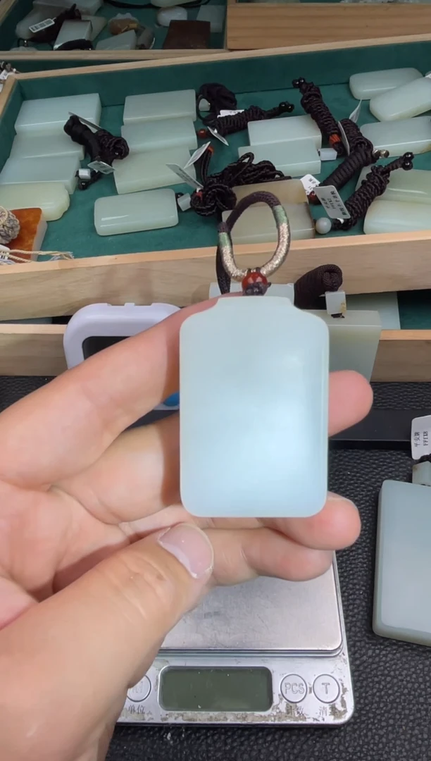 未镶嵌和田玉挂件挂件