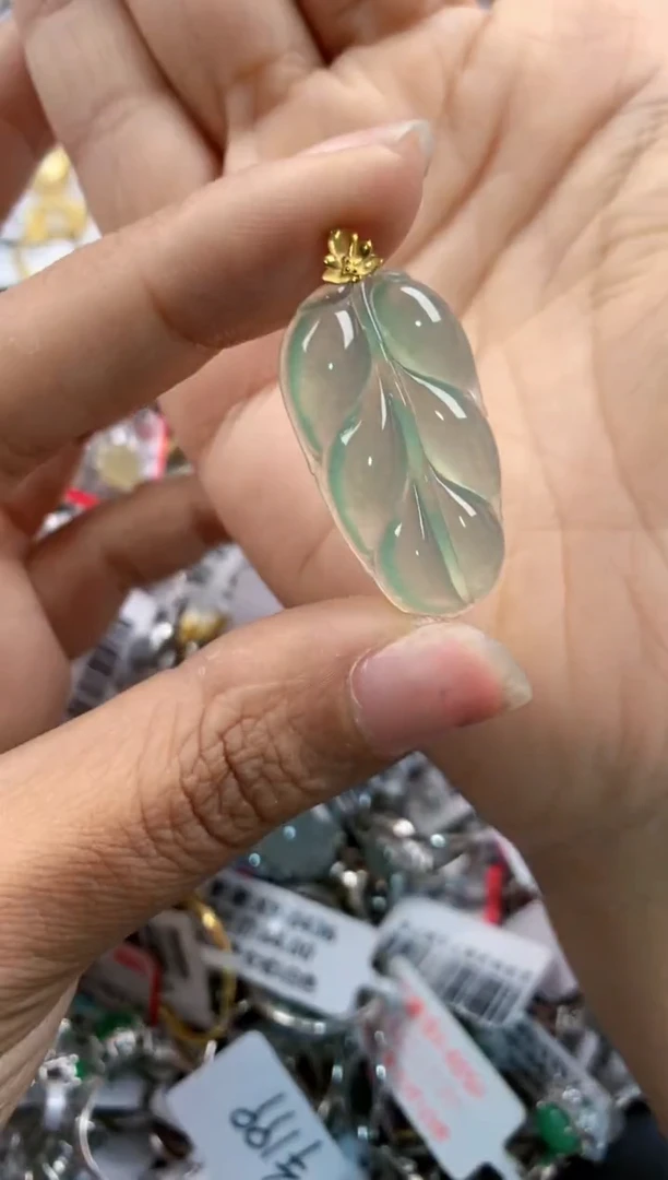 18K金镶嵌戒指翡翠13    1