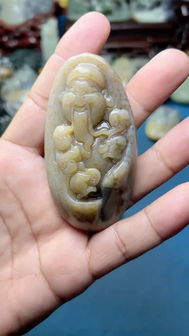 未镶嵌和田玉把件-