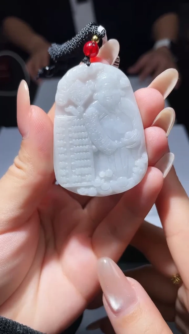 颈饰未镶嵌翡翠多样性发其一