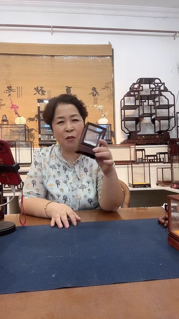 红酸枝木类孤品玻璃罩158