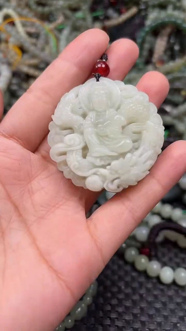 颈饰未镶嵌和田玉1