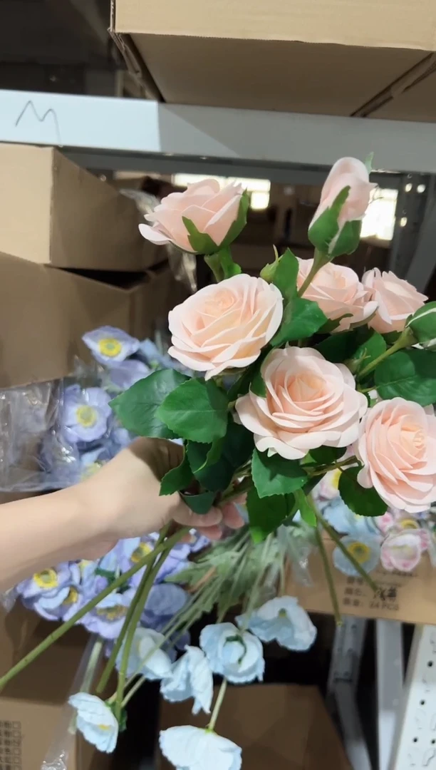 3枝香槟色手感保湿玫瑰