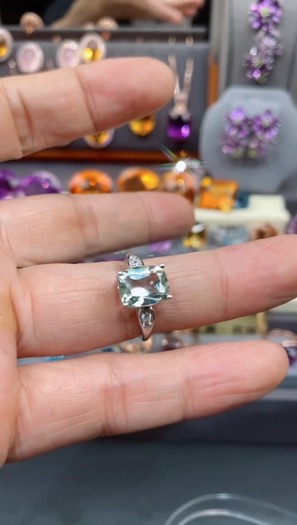 【闪购商品】绿水晶戒子银S925镶嵌绿水晶戒子