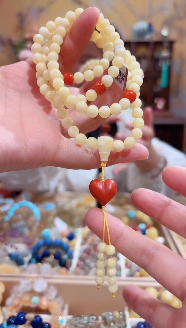 蜜蜡颈饰未镶嵌设计款珠串