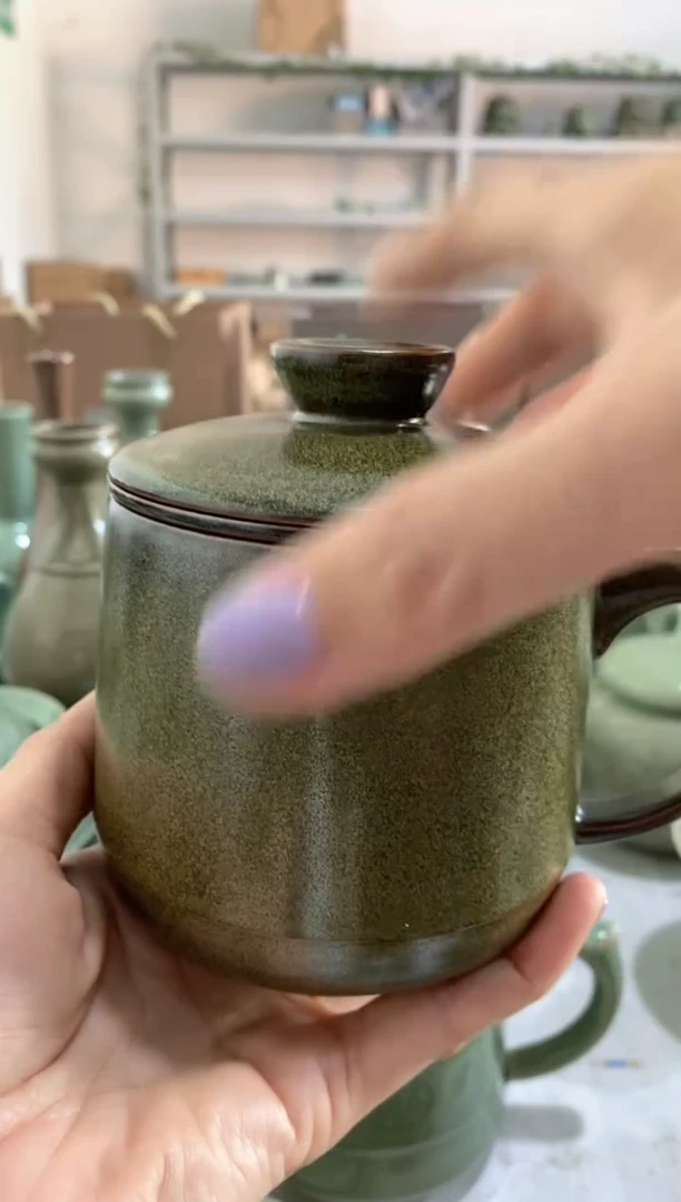 画*特价 茶叶末釉茶漏办公杯