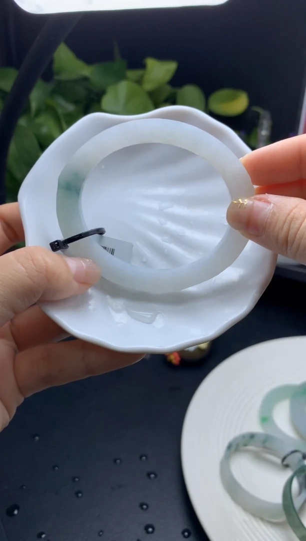 【闪购商品】定制翡翠翡翠手镯定制未镶嵌翡翠手镯定制