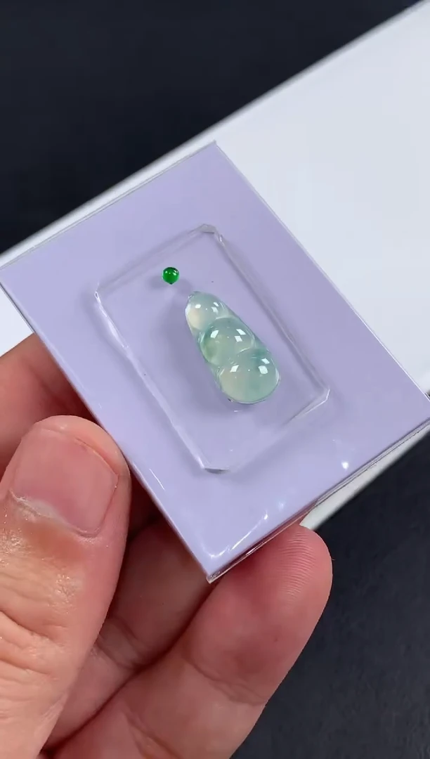 未镶嵌定制翡翠静**开翡翠