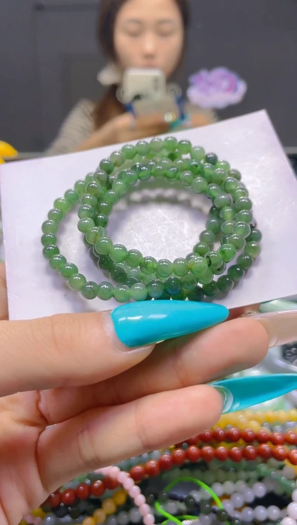 颈饰未镶嵌翡翠4MM/X/翡翠A货，一件也是批发价