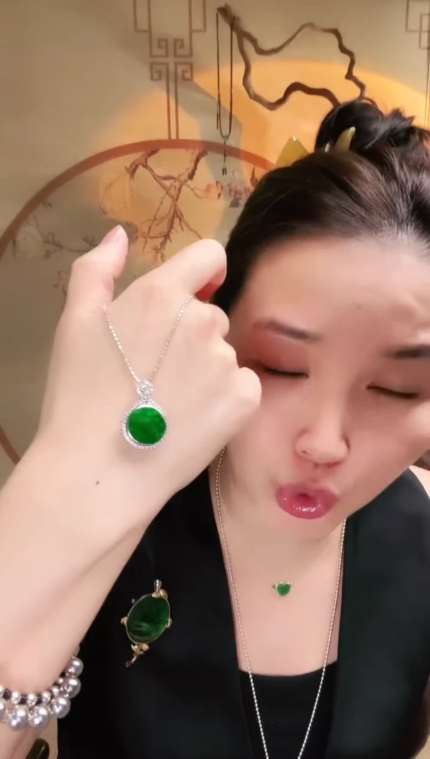 吊坠(不含链)银S925镶嵌翡翠吊坠