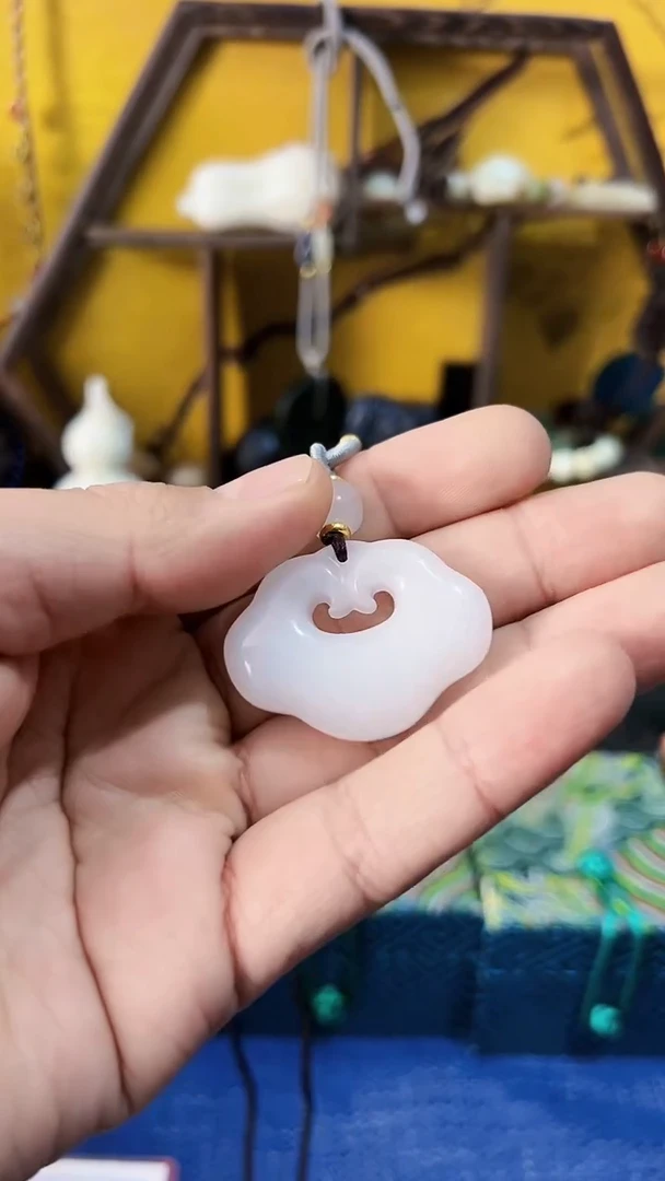 【闪购商品】和田玉挂件未镶嵌和田 如意锁 (飞铃文玩)