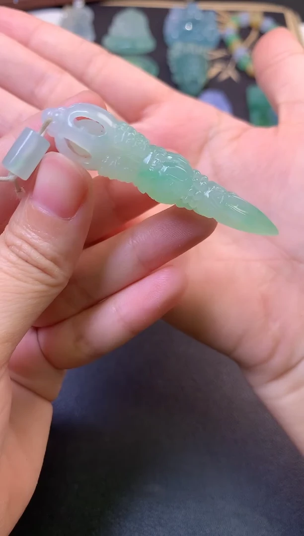 未镶嵌定制翡翠V**?毛货