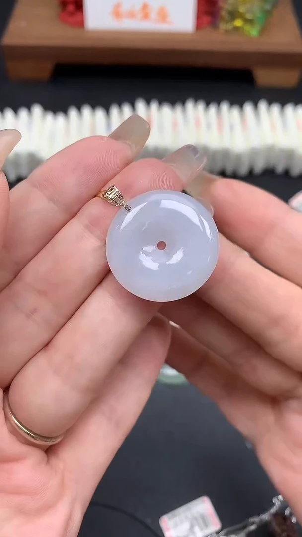 【闪购商品】翡翠吊坠(不含链)18K金镶嵌MS154735