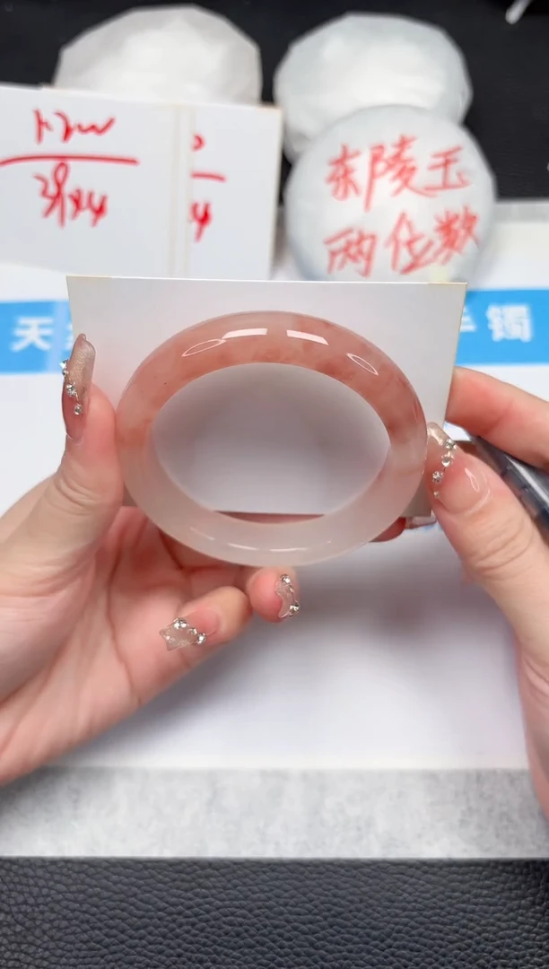 【闪购商品】石英质玉手镯未镶嵌162-58