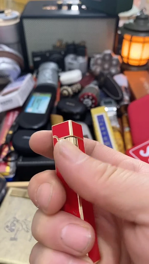 瓷片闪购商品  如图所示