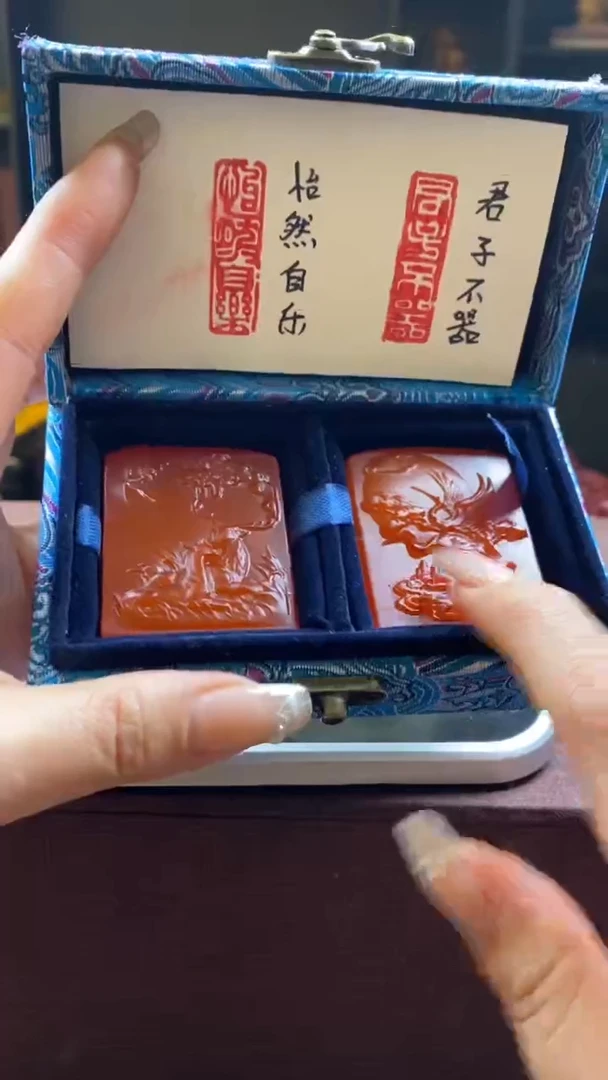 【闪购商品】寿山石印石红田鹿鹤同春套盒