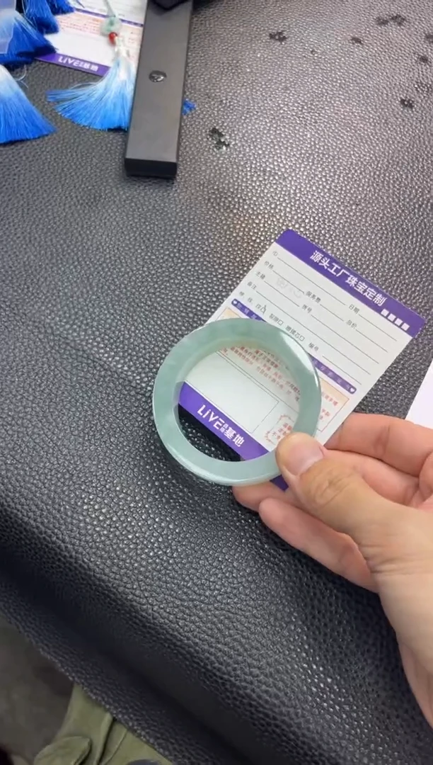 未镶嵌手镯定制翡翠健**寿定制产品不退不换