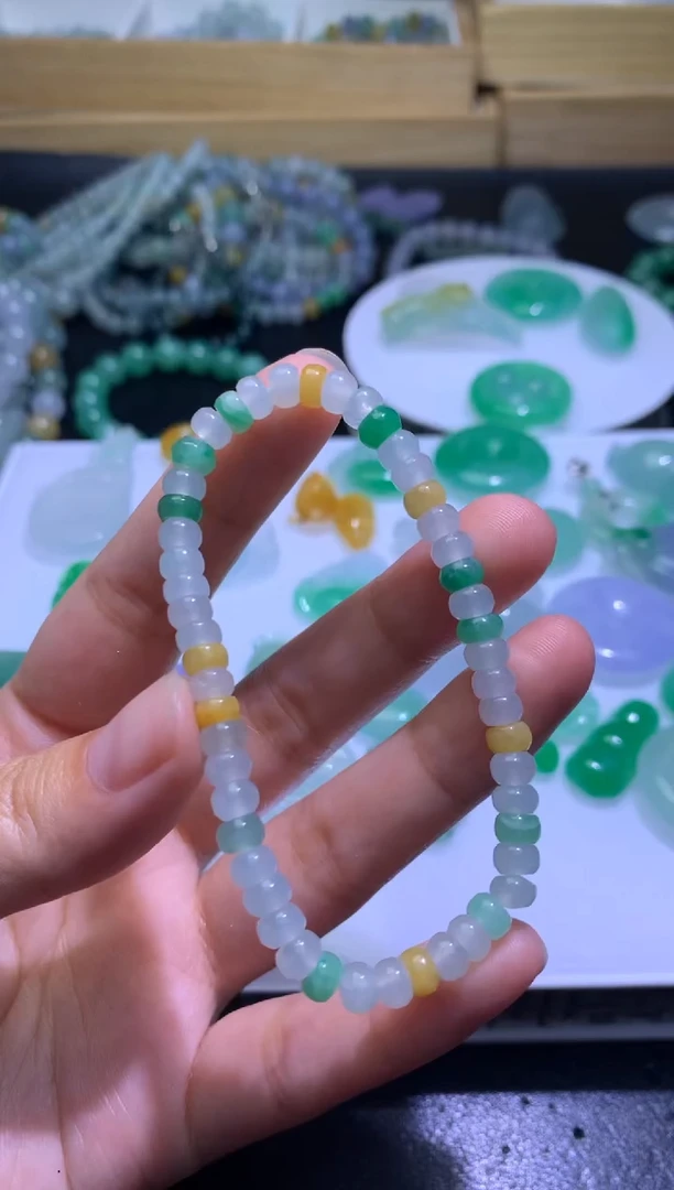 未镶嵌定制翡翠毛货
