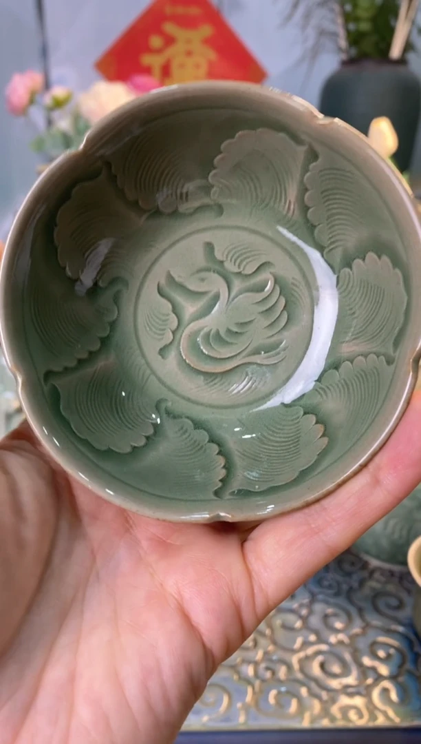 【闪购商品】手工内外双刻 折楞花口杯900030