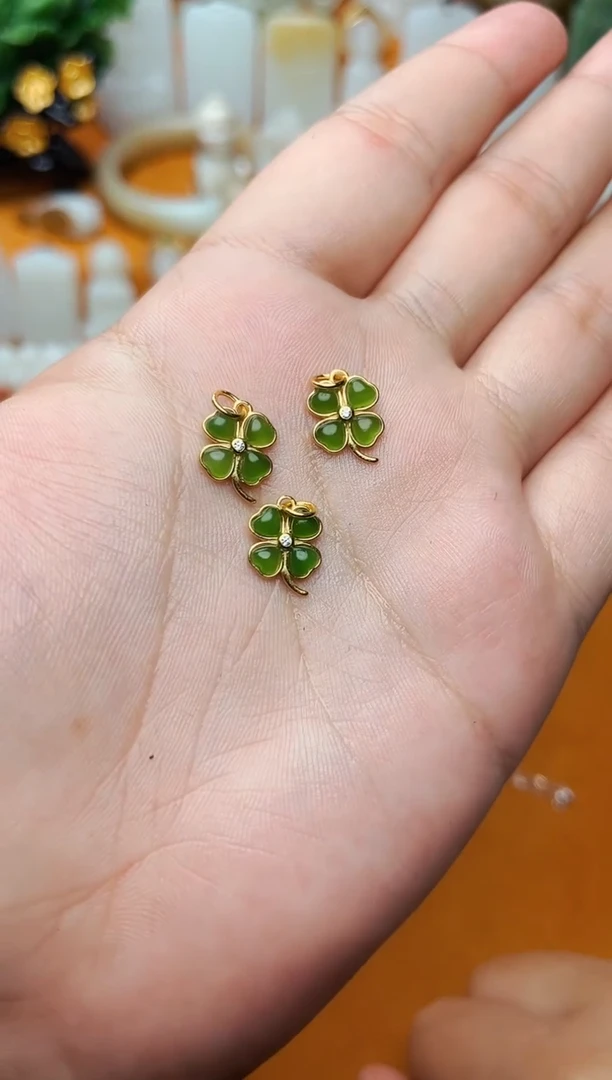 【闪购商品】和田玉颈饰银S925镶嵌四叶草多样性拍一发一