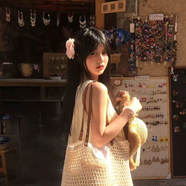 大容量包包女2025新款百搭单肩海边度假沙滩包编织草编通勤托特包