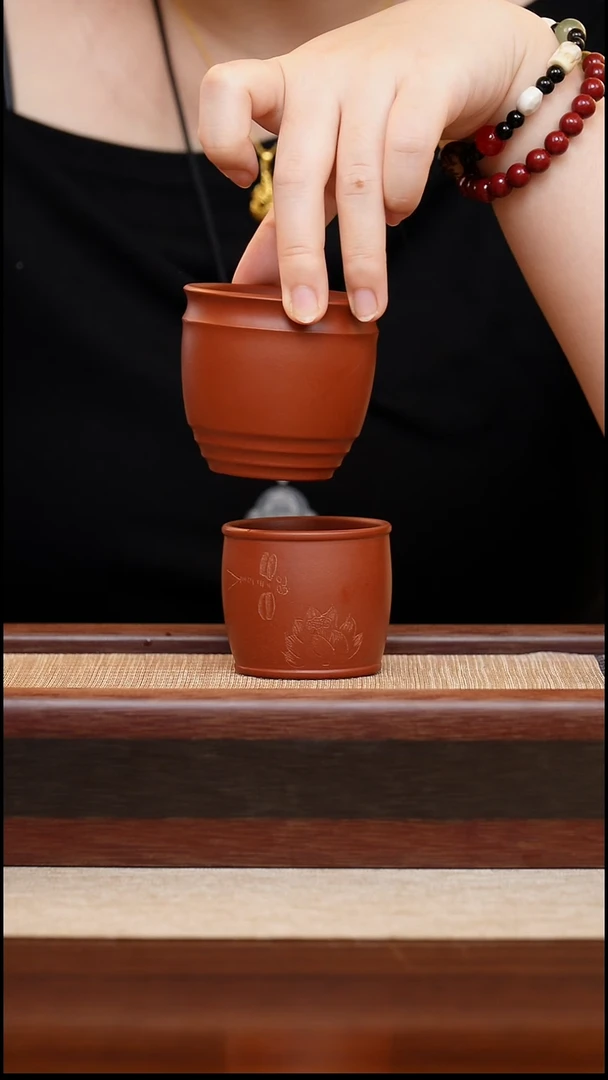 ?****?朱泥刻绘紫砂杯主人杯+竹节杯