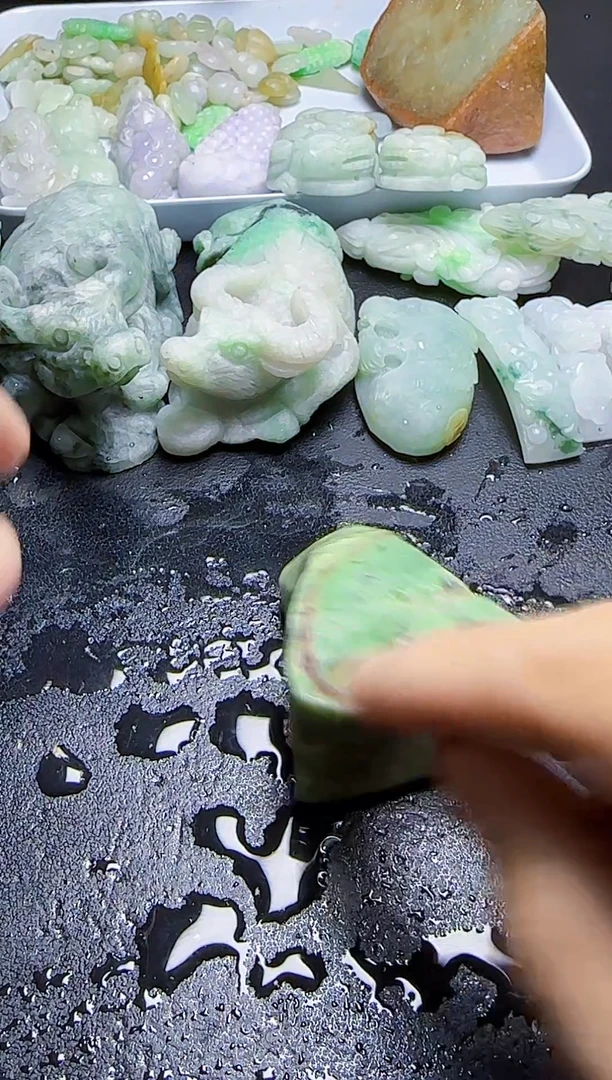 未镶嵌挂件翡翠016