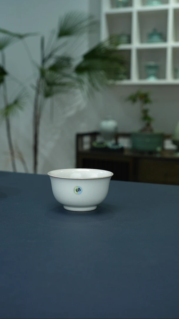 瓷片68号月白压手杯微微暇开片     洁