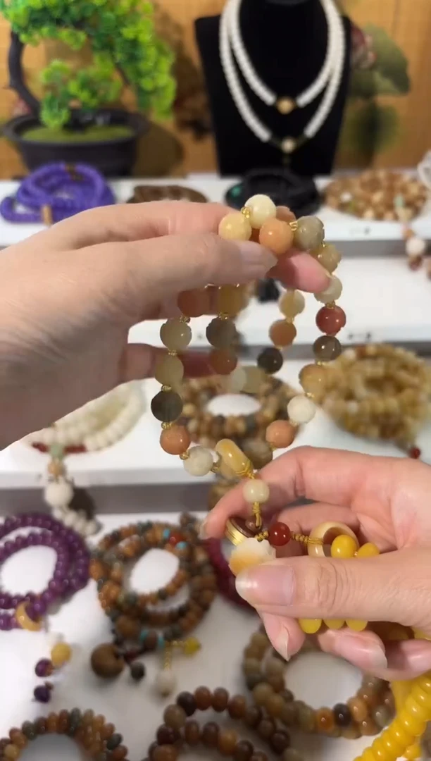 手串菩提根/象牙果13莲花（吊坠换莲花）