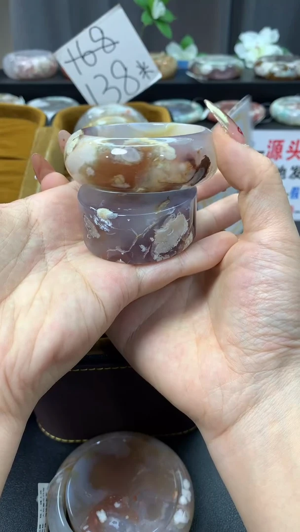 未镶嵌手镯石英质玉（51-52圈口）赠送镯心