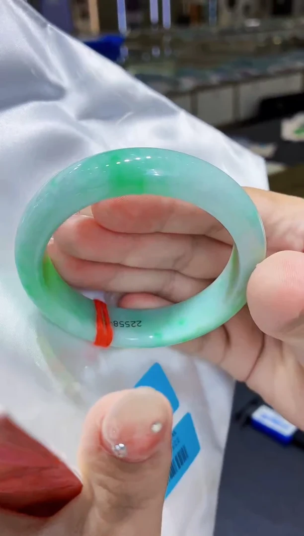 未镶嵌手镯翡翠翡翠手镯54