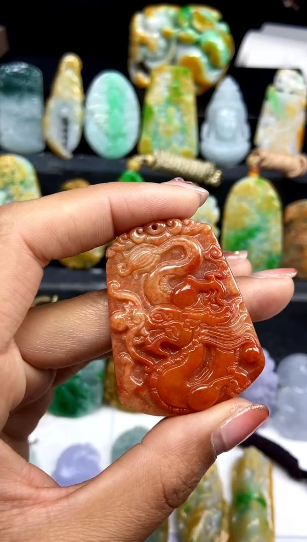 【闪购商品】翡翠颈饰未镶嵌翡翠A货