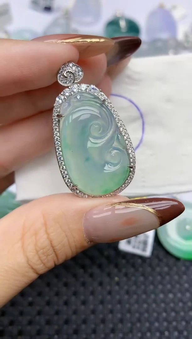 颈饰银S925镶嵌翡翠116   天然翡翠A货  百元以上9米证书费自理