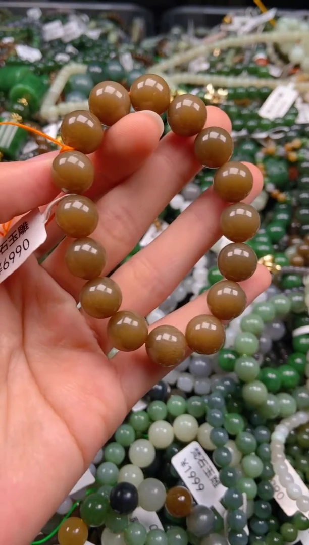 和田玉未镶嵌颈饰1