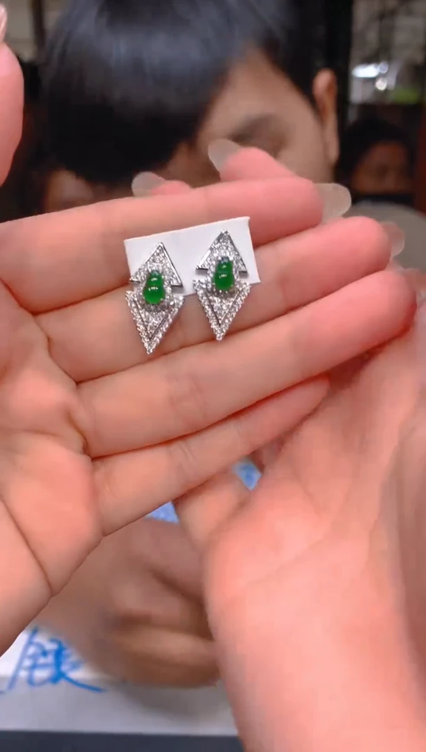 【闪购商品】定制翡翠未镶嵌28定制翡翠 多样性发货（发其一）