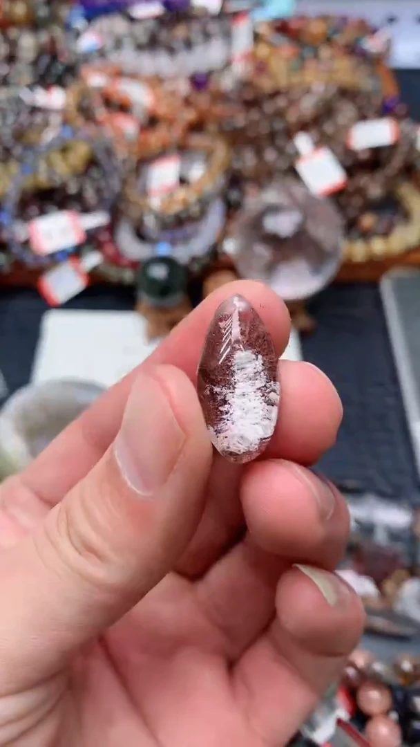 【闪购商品】未镶嵌吊坠(赠链)水晶1天然
