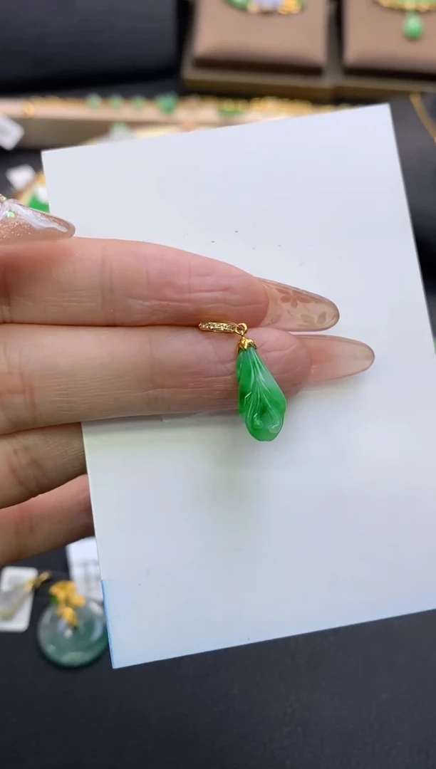 【闪购商品】翡翠颈饰18K金镶嵌净货11971