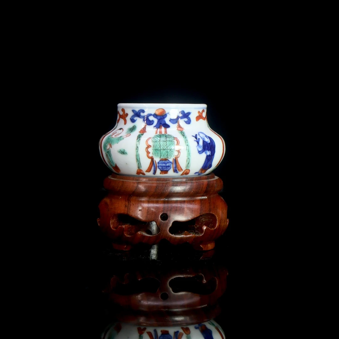 31: 晚清青花五彩人物故事水盂