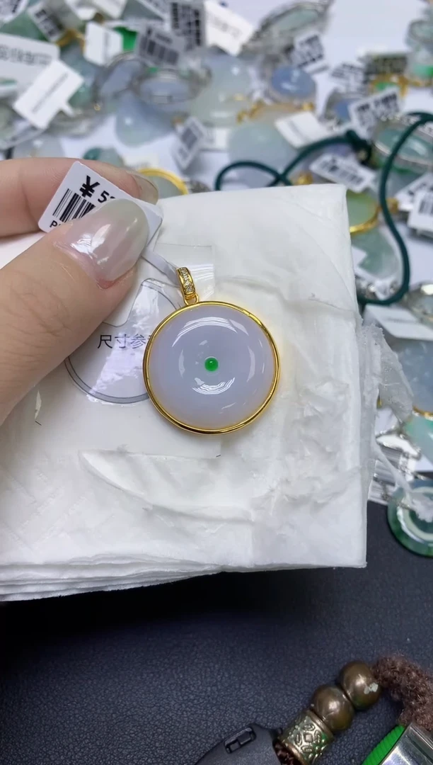 颈饰未镶嵌翡翠天然缅甸翡翠A货百元以上9元证书费自理