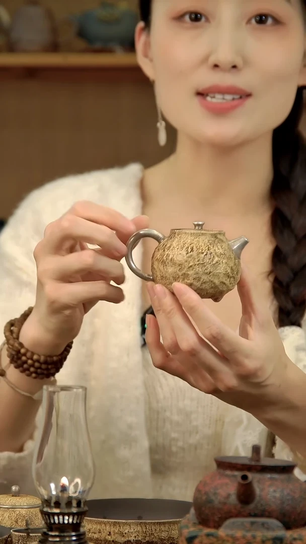 言野手作 粉引仿古三足壶