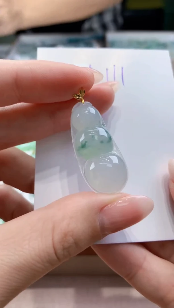 翡翠18K金镶嵌颈饰天然缅甸a货翡翠