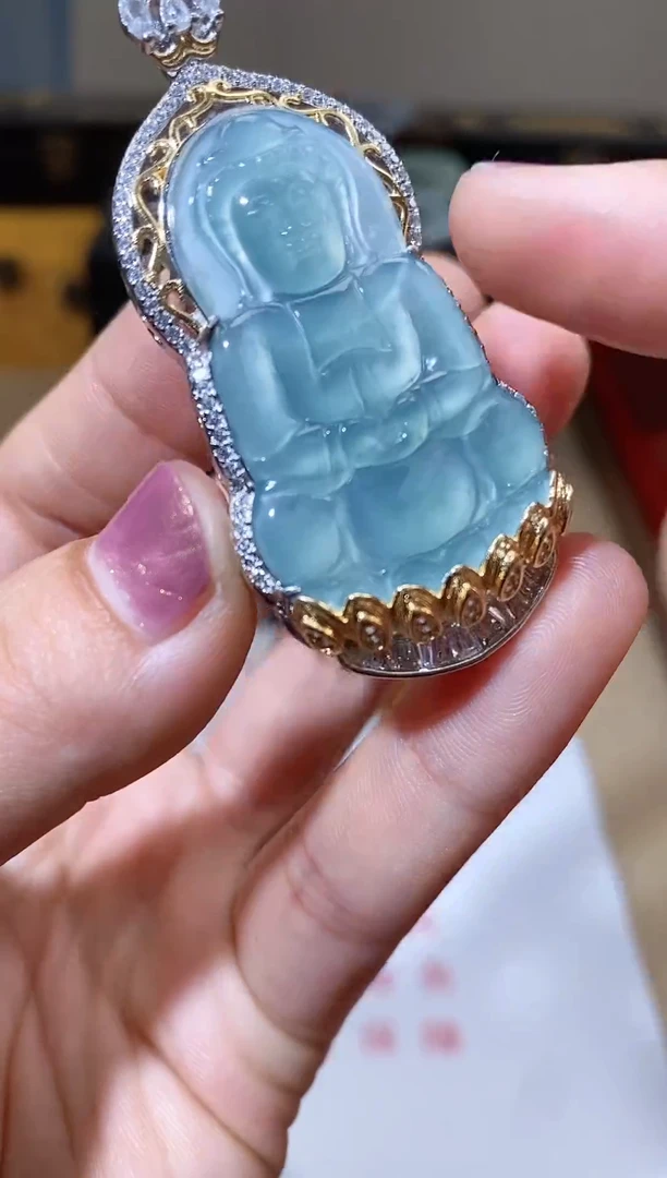 【闪购商品】翡翠吊坠(不含链)合金天然A货翡翠观音