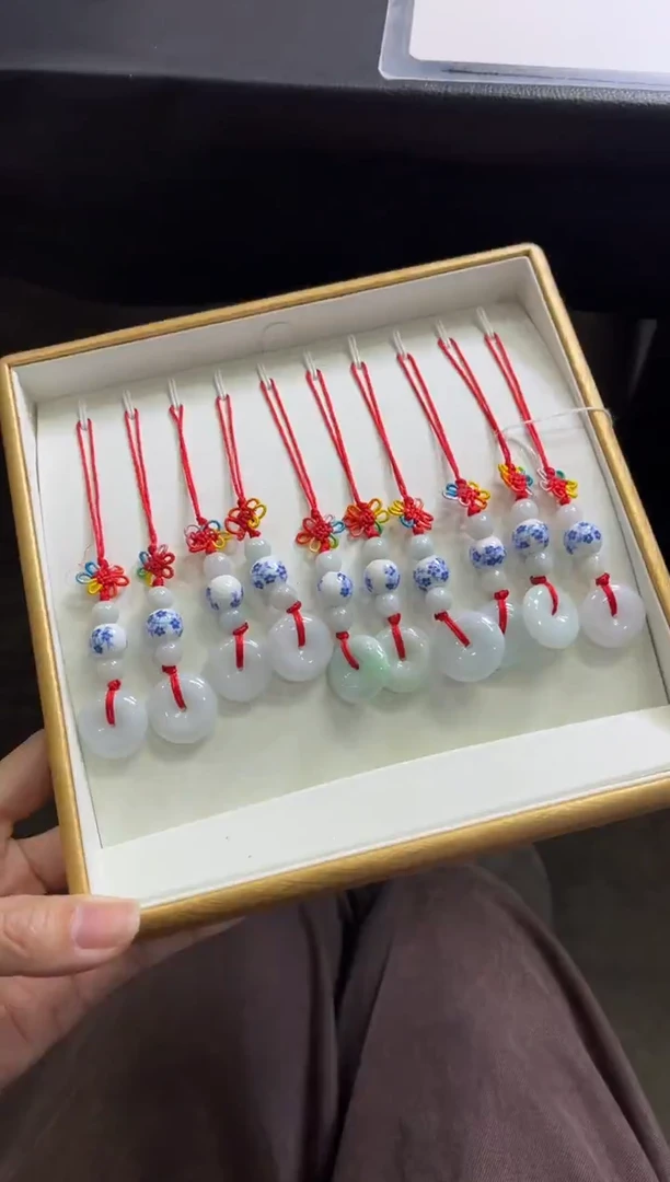 未镶嵌挂件翡翠K332 /多样性发一件/