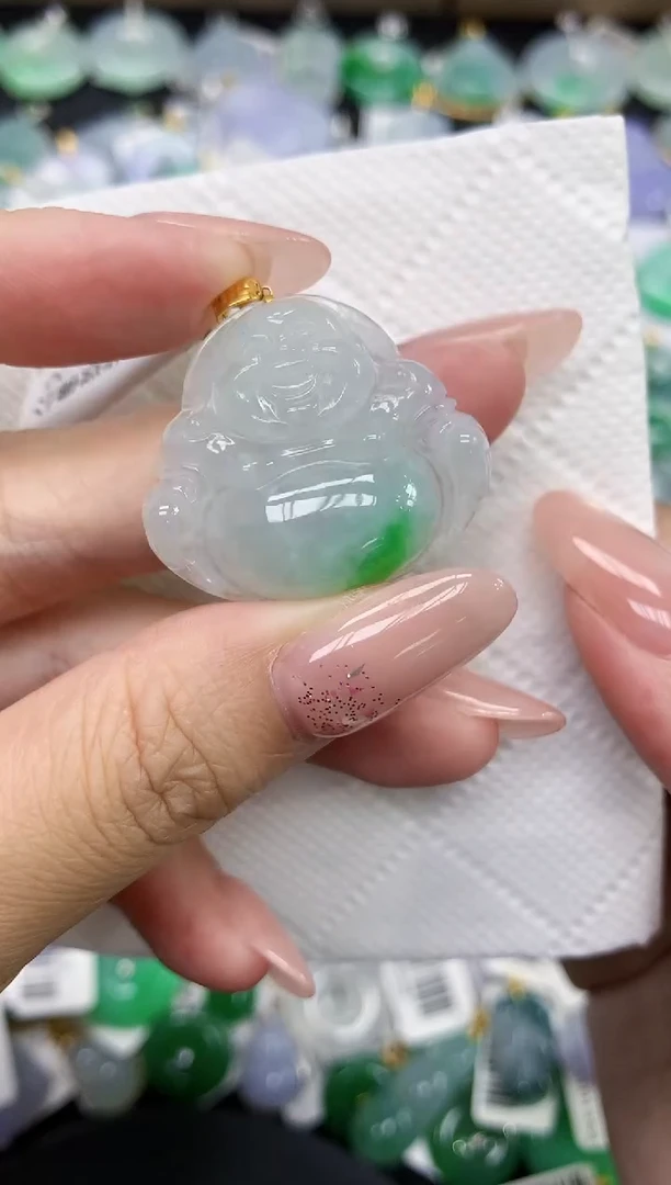 颈饰18K金镶嵌翡翠1111111111