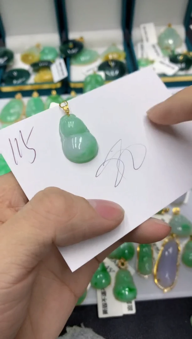 【闪购商品】翡翠颈饰18K金镶嵌号链接11111