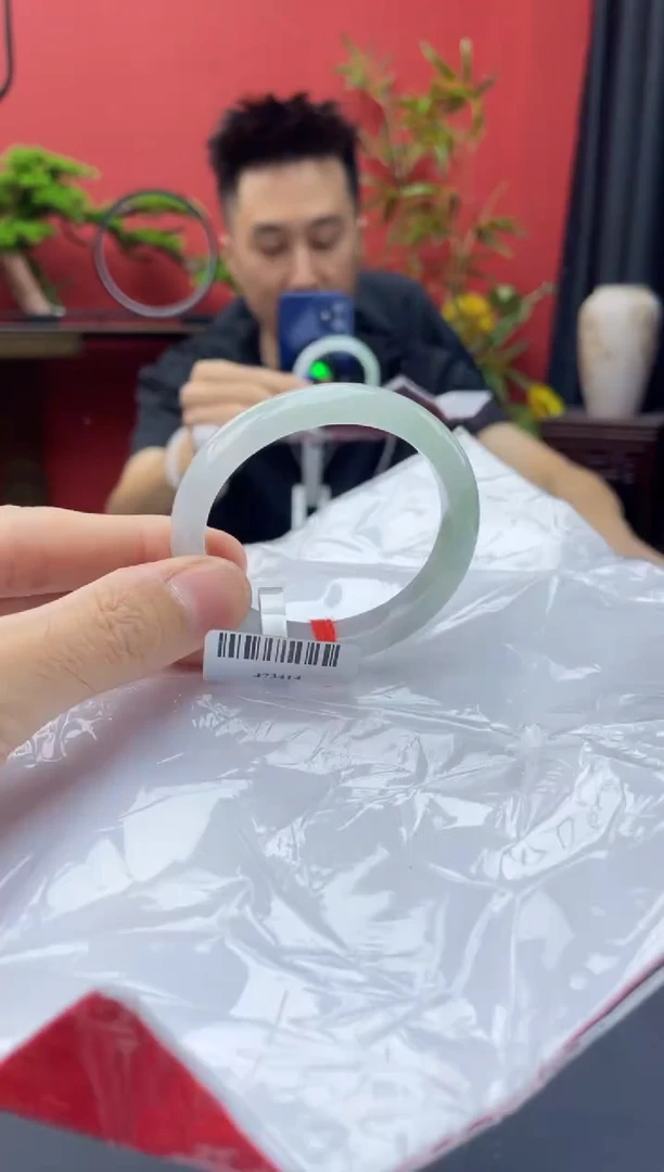 未镶嵌手镯（贵妃镯）翡翠7