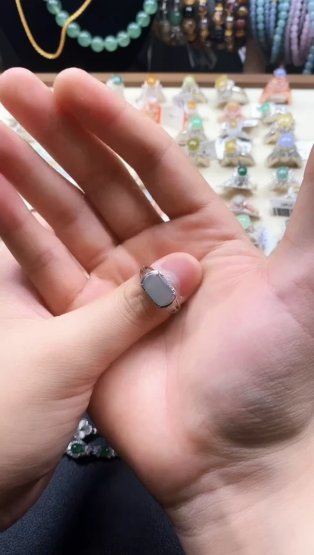 翡翠戒指银S925镶嵌纯天然A货翡翠