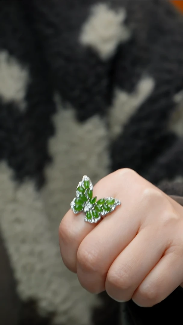 银S925镶嵌戒指和田玉（碧玉）S***y碧玉戒指 多样性发其一