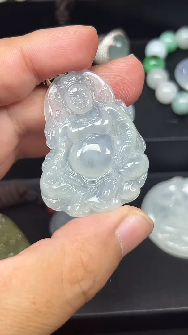 颈饰未镶嵌翡翠天然缅A翡翠   冰黄财神
