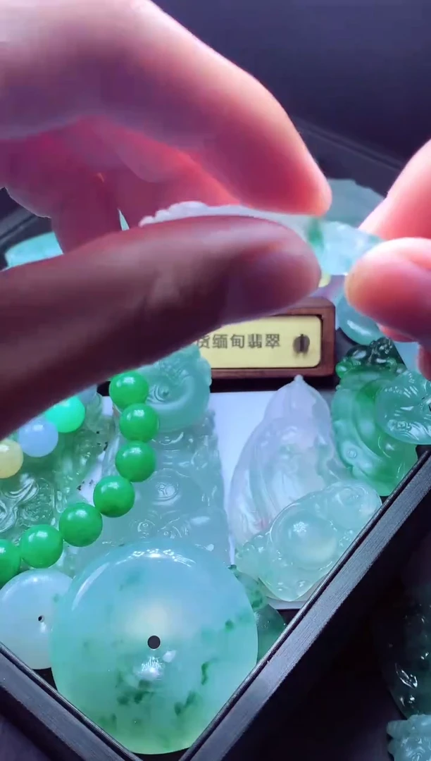 未镶嵌定制翡翠嘉*#翡翠毛货定制